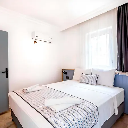 Hotel Bella *