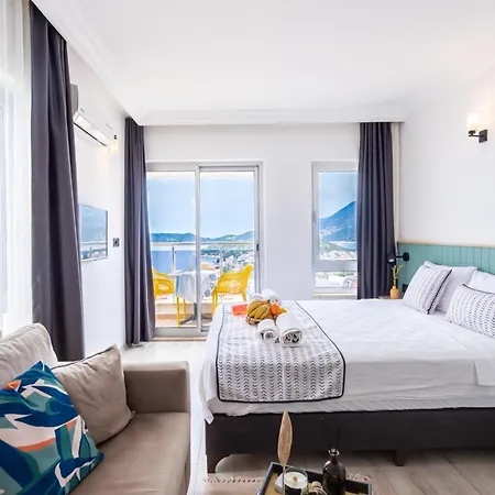 Bella Hotel *